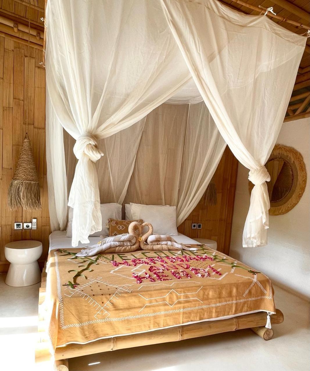 Nusava Boutique Hotel Sakti Buitenkant foto