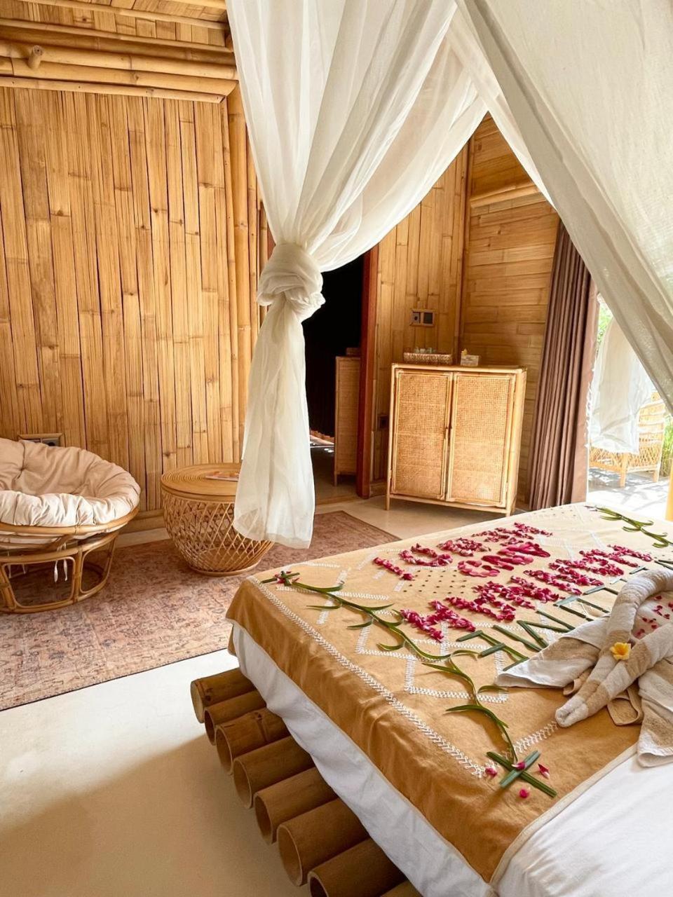 Nusava Boutique Hotel Sakti Buitenkant foto