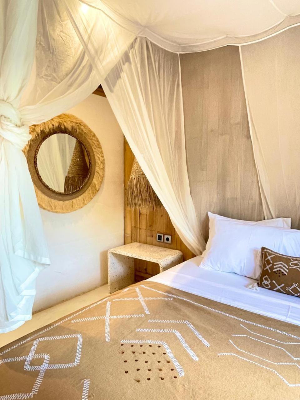 Nusava Boutique Hotel Sakti Buitenkant foto